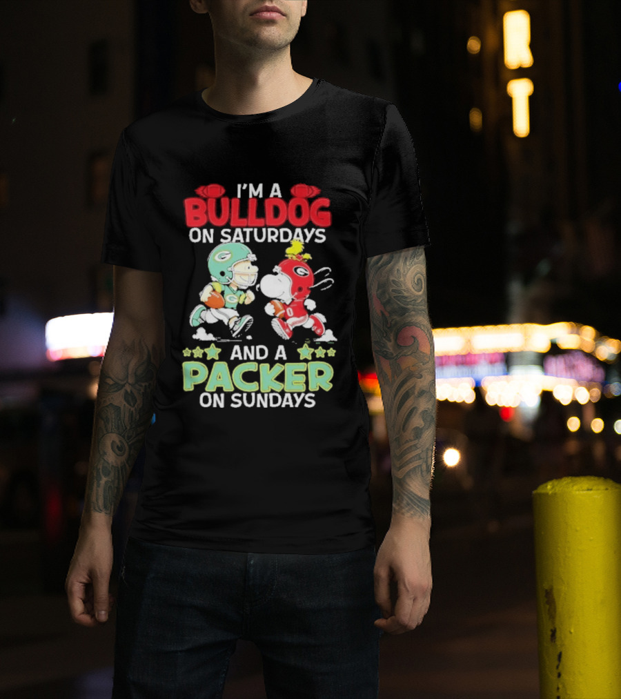 I'm A Bulldog On Saturdays And A Packer On Sundays Football Peanuts T-Shirt