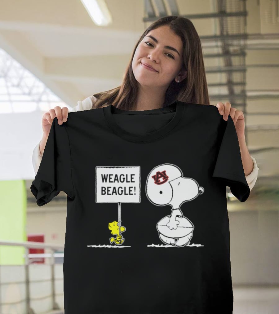 Snoopy Woodstock Auburn Tigers Weagle Beagle Football T-Shirt