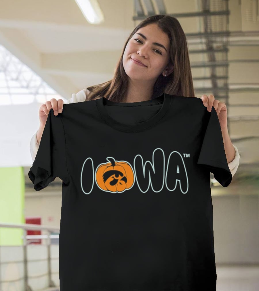 Iowa Hawkeyes Pumpkin Halloween 2026 Triblend T-Shirt