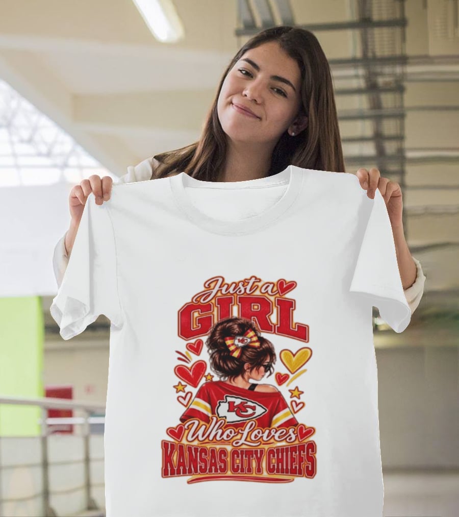 Just A Girl Who Loves Kansas City Chiefs KC Fan Heart Stars T-Shirt
