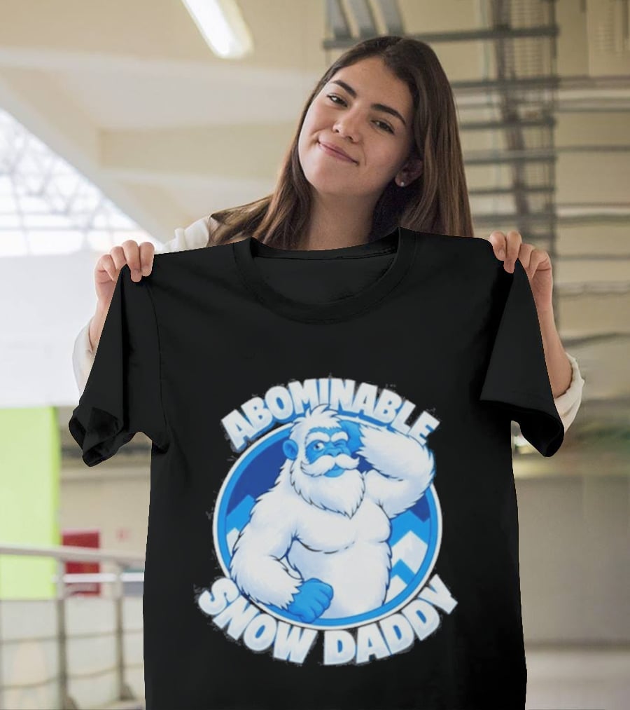 Abominable Snow Daddy Yeti Bigfoot Sasquatch Ice Blue Circle T-Shirt