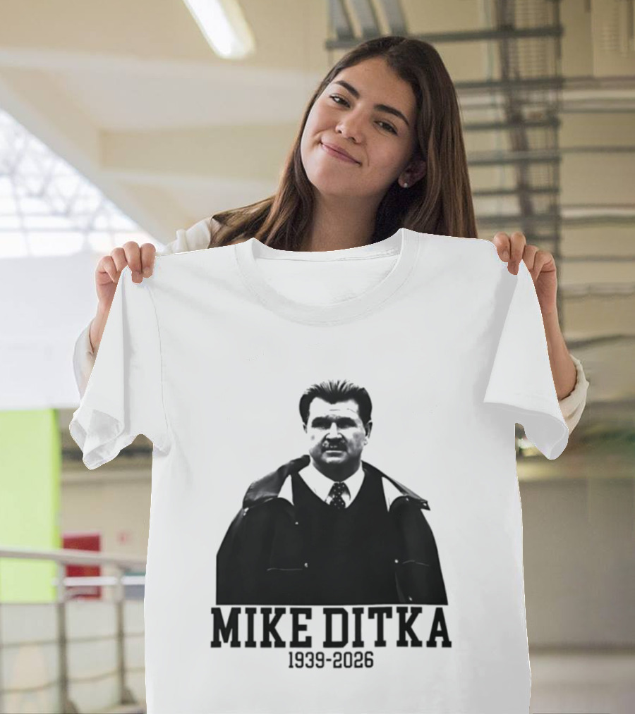 Mike Ditka Chicago Bears 1939 2026 Memoriam Football T-Shirt