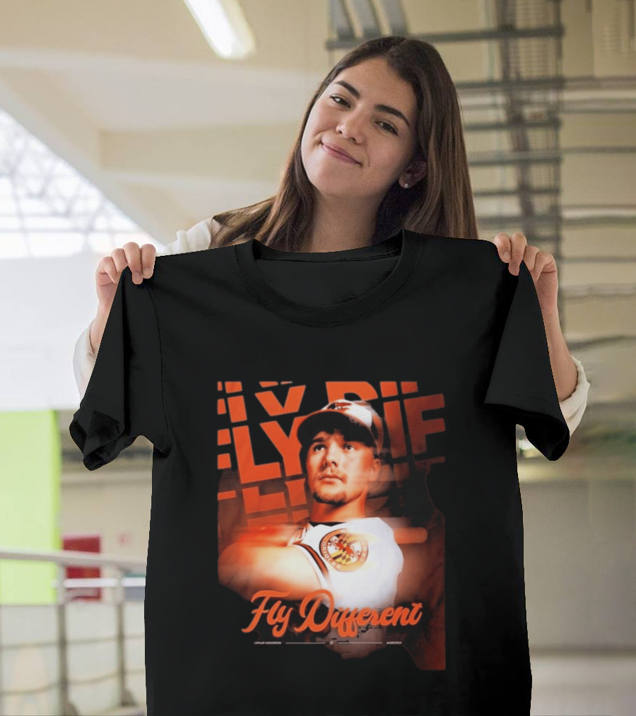 Gunnar Henderson Orioles Fly Different Baltimore Baseball T-Shirt
