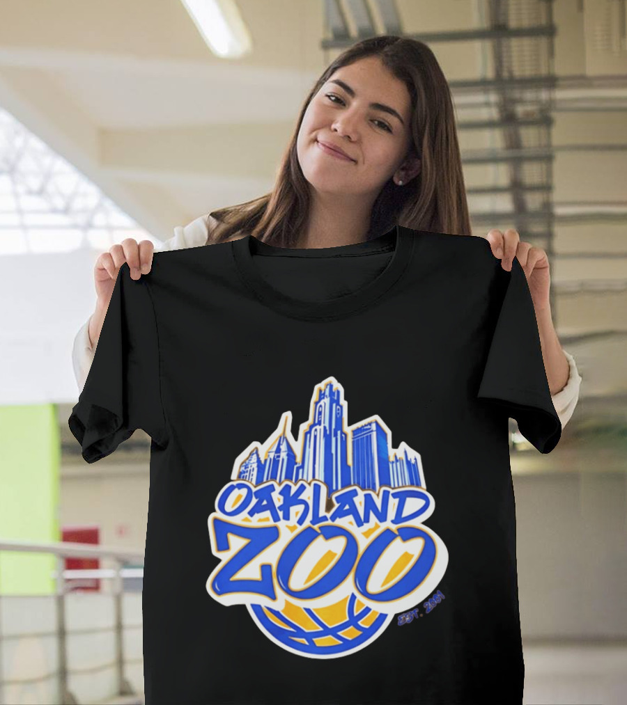 Pittsburgh Panthers Oakland Zoo Est. 2001 You Vs The Zoo 2026 T-Shirt