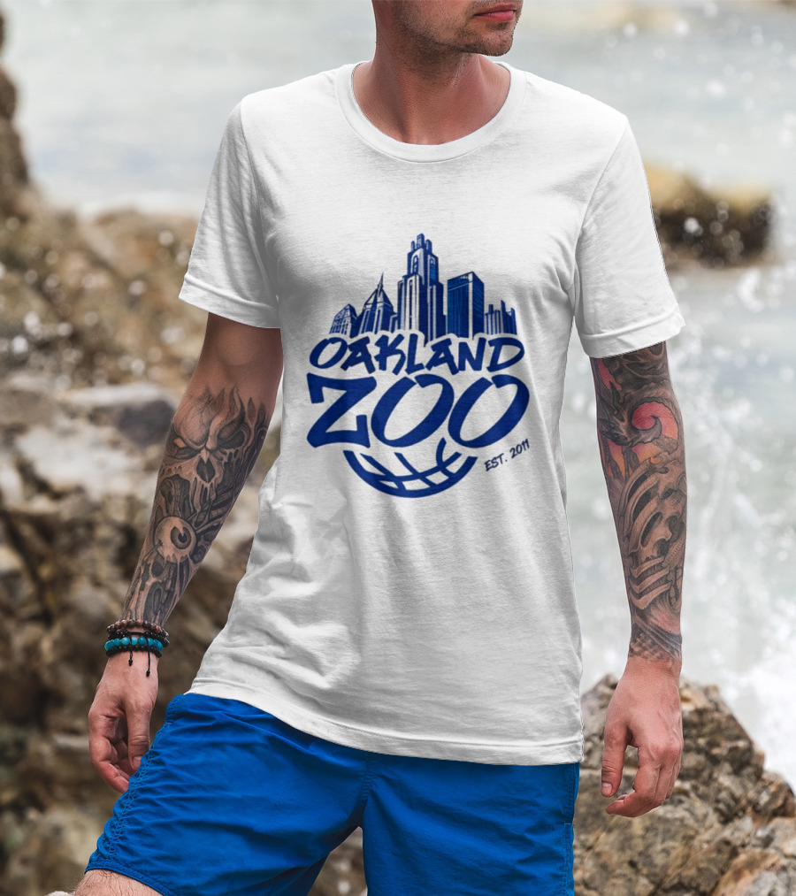 Pitt Panthers Oakland Zoo You Vs The Zoo Est 2001 T-Shirt