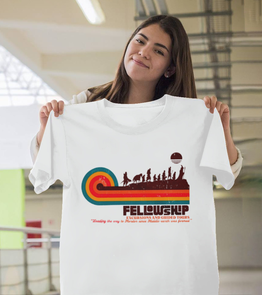 Fellowship Excursions And Guided Tours Leading The Way To Mordor T-Shirt