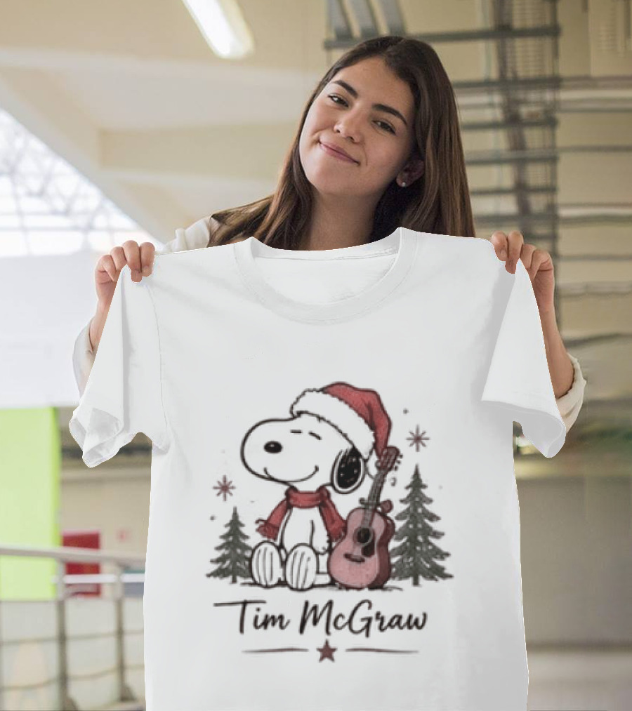 Tim McGraw Snoopy Christmas Guitar Santa Hat T-Shirt