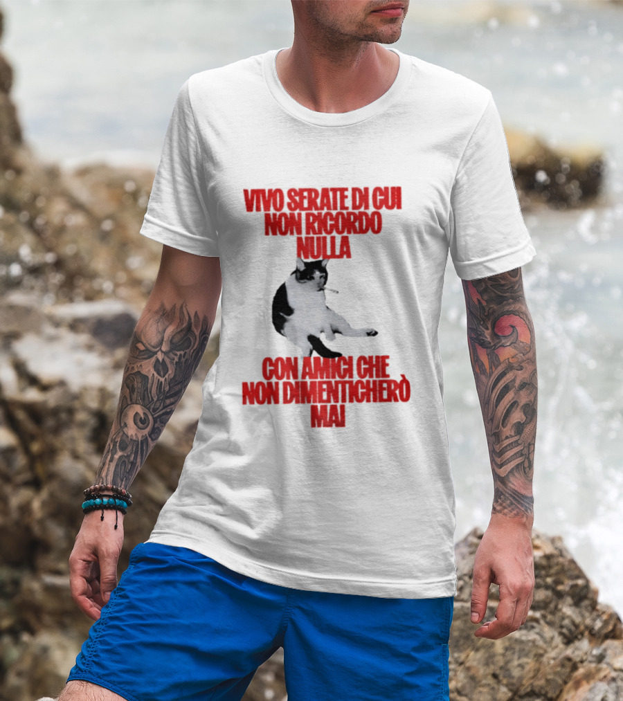 Vivo Serate Di Cui Non Ricordo Nulla Con Amici Che Non Dimenticherò Mai Gatto Divertente T-Shirt
