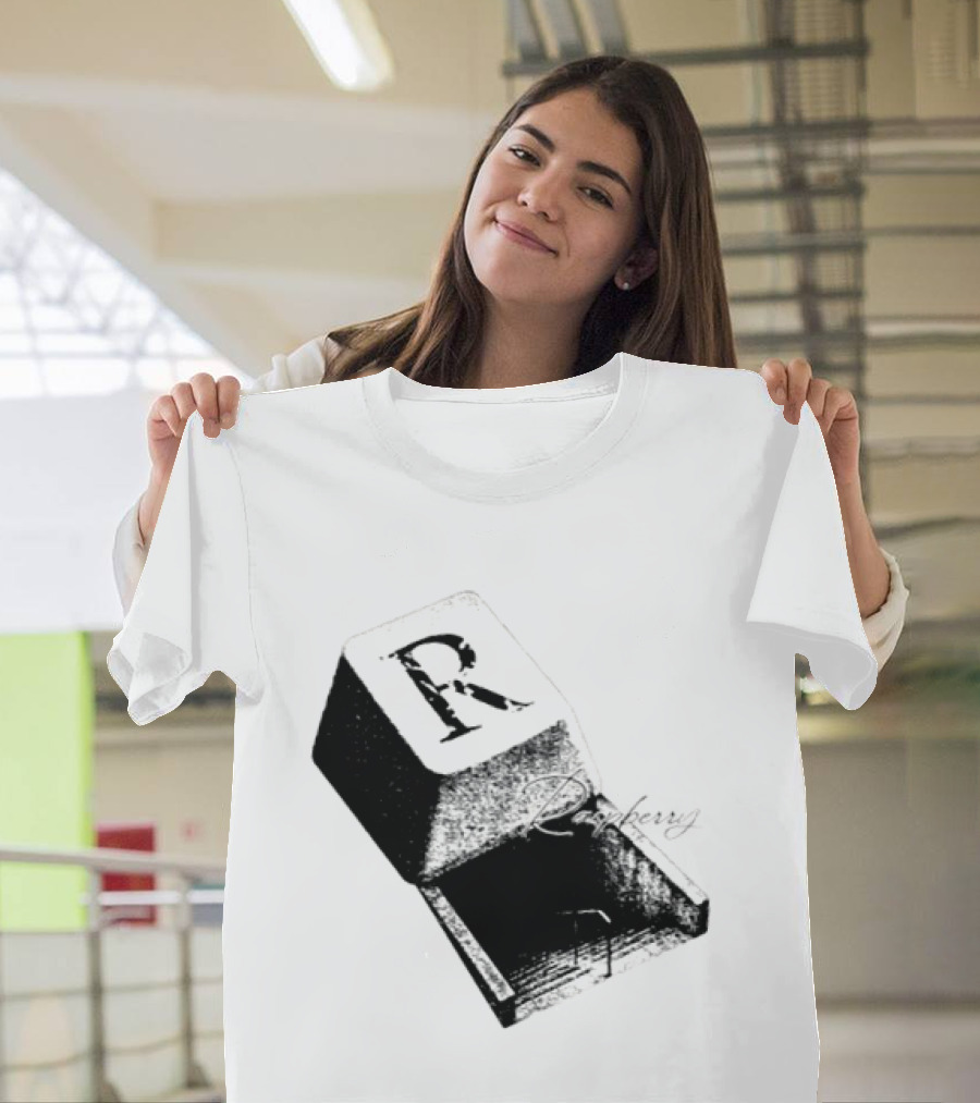 R Raspberry Minimalist Keyboard Key Block T-Shirt