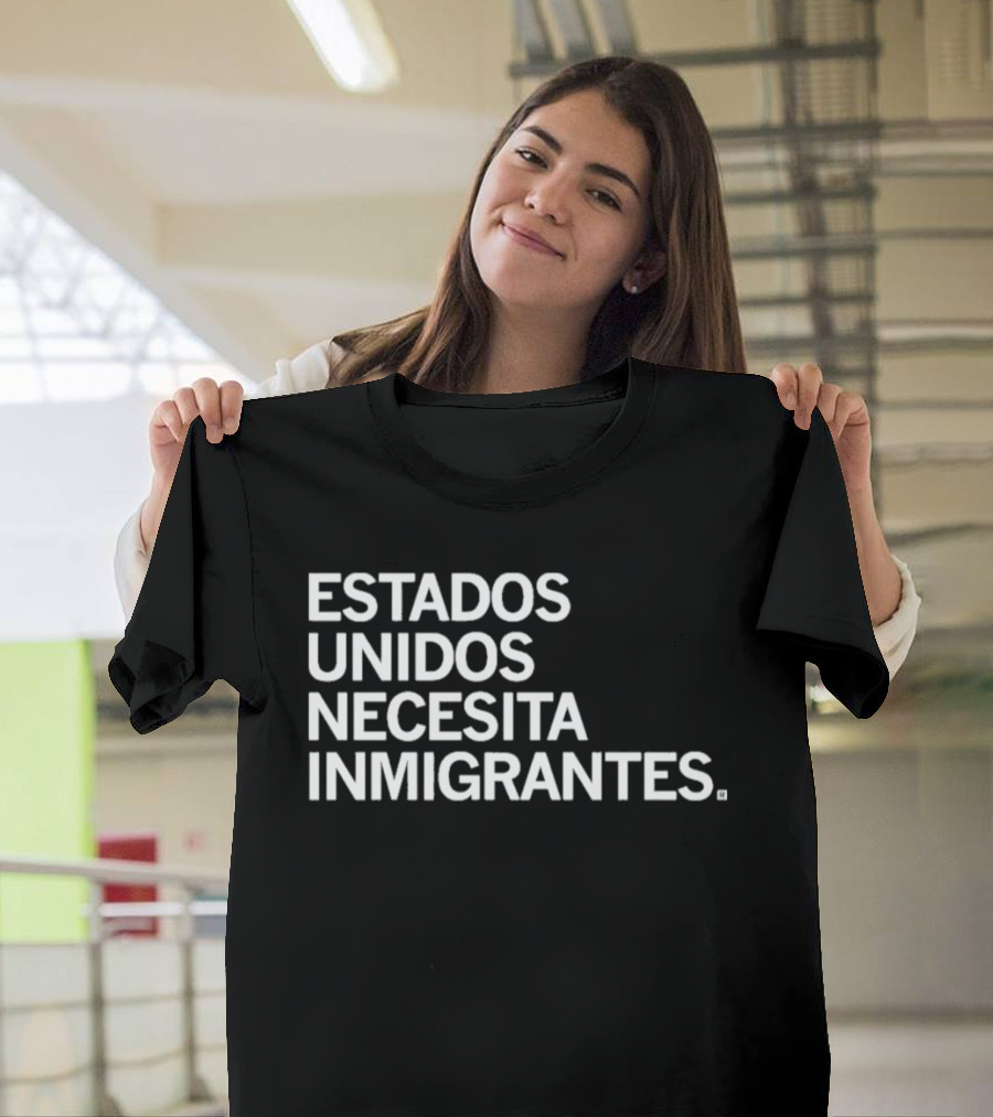 Estados Unidos Necesita Inmigrantes Spanish Jamie Bonkiewicz T-Shirt