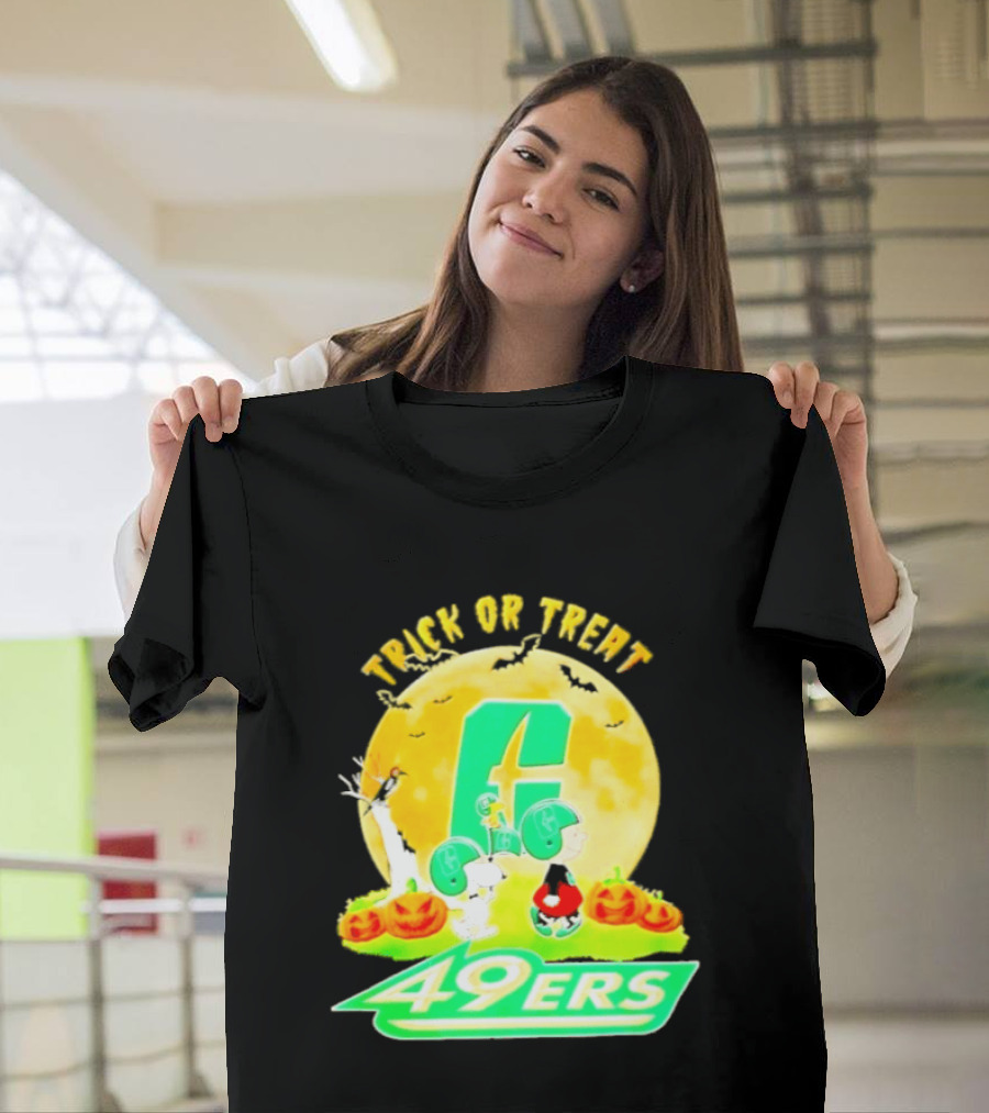 Charlotte 49ers Peanuts Trick Or Treat Halloween 2026 Abbey Road T-Shirt
