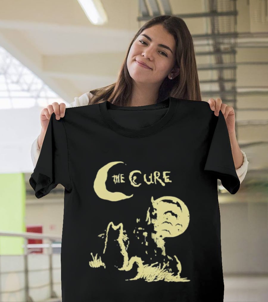The Cure Cat Gothic Vintage Moonlit Night Scene T-Shirt