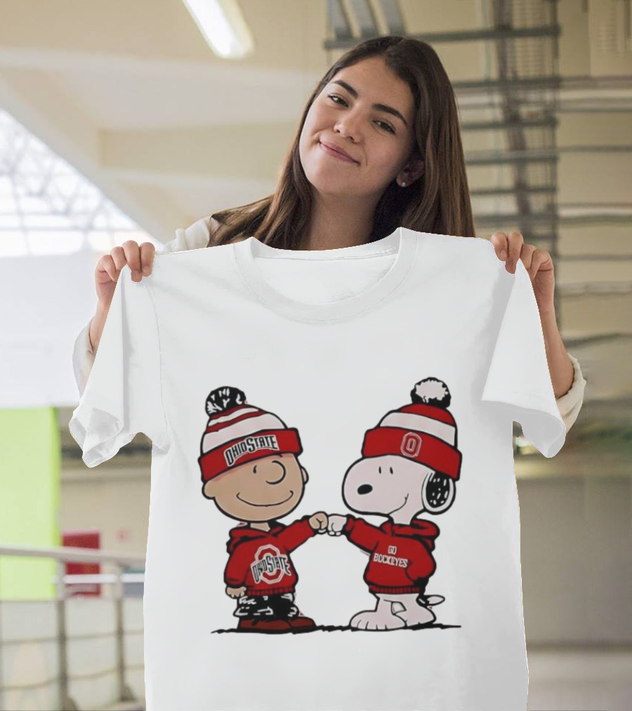 Charlie Brown Snoopy Ohio State Buckeyes Fist Bump Winter Gear T-Shirt