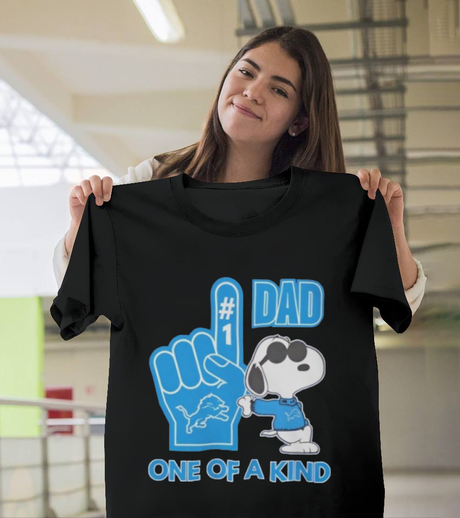 Detroit Lions Snoopy #1 Dad One Of A Kind T-Shirt