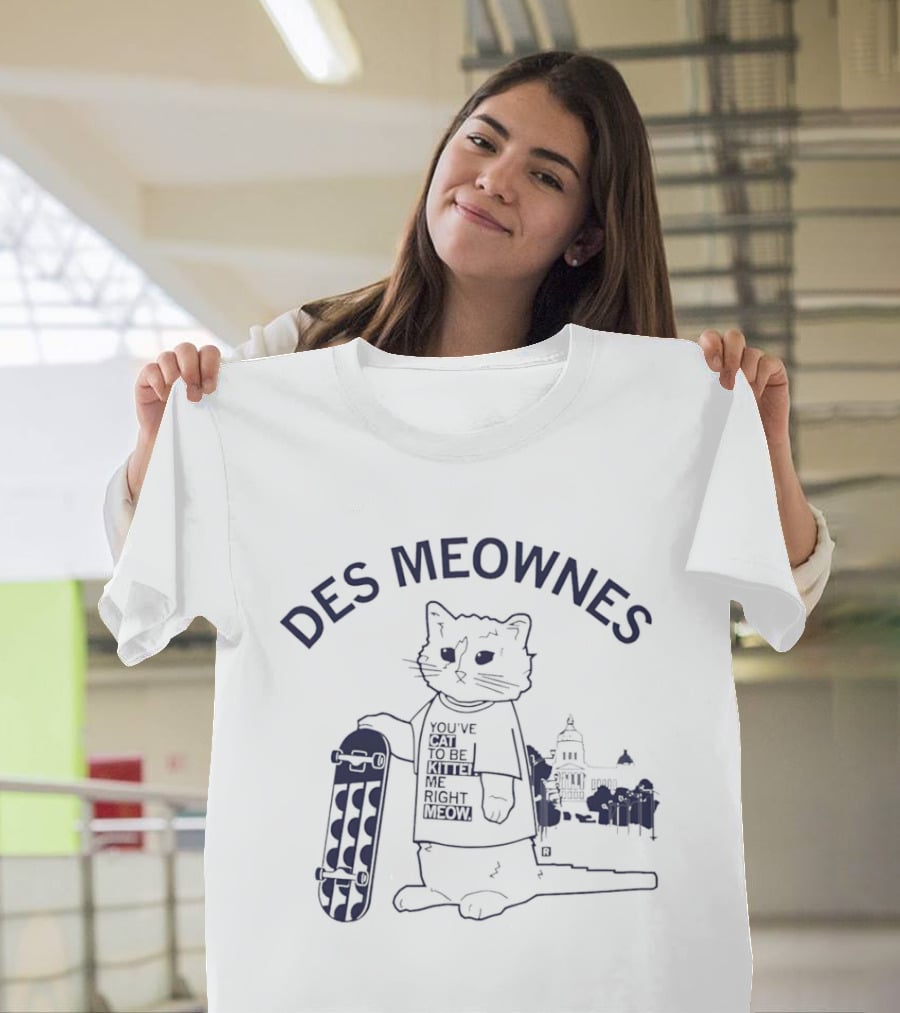 Des Meownes Cat Skateboarding Capitol Building T-Shirt