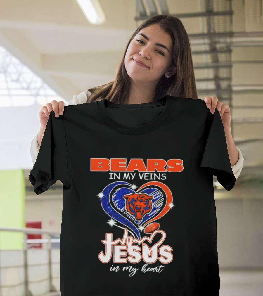 Bears In My Veins Heartbeat Jesus In My Heart T-Shirt