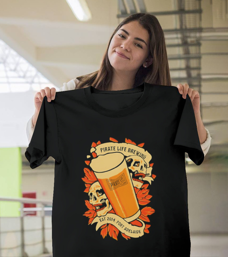Pirate Life Brewing Est 2014 Port Adelaide Pint Skulls T-Shirt
