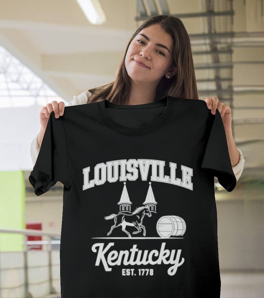 Louisville Kentucky Est 1778 Traditions Horse Racing Barrel T-Shirt