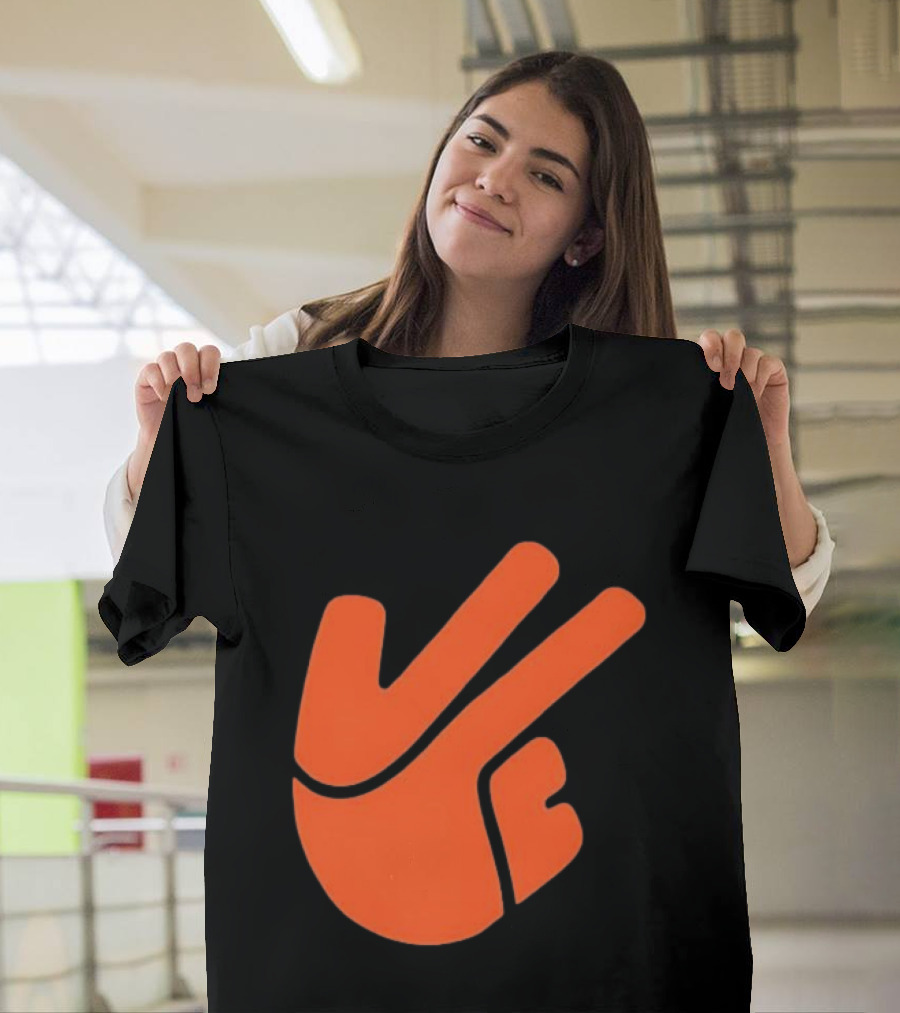 New York Knicks Three Hand Gesture NBA Team Sports Fan T-Shirt