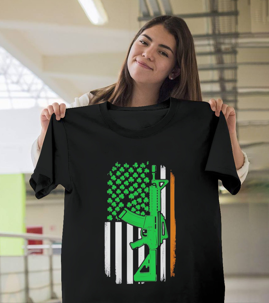 AR15 Shamrock American Irish Flag St Patrick's Day T-Shirt