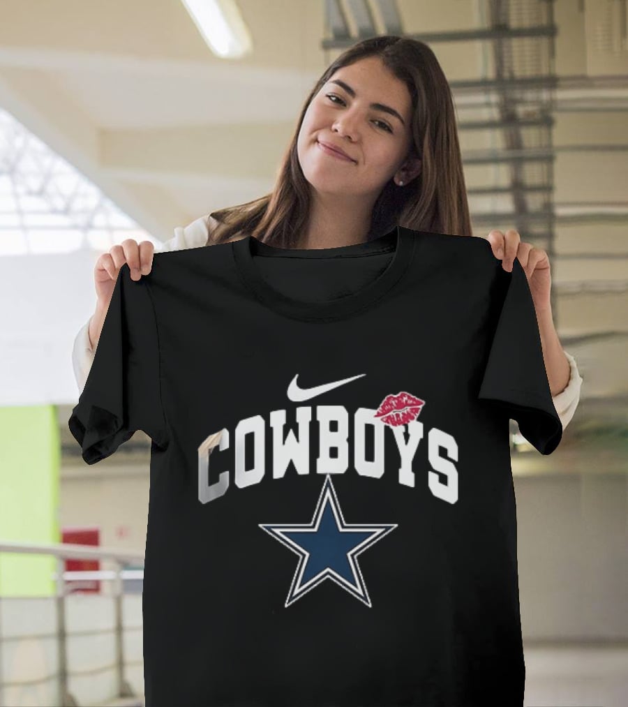 Nike Cowboys Star Kiss Lips Dallas T-Shirt