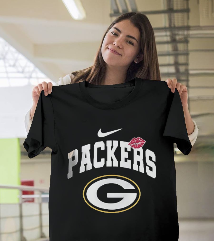 Green Bay Packers Nike Lipstick Kiss Sports Fan T-Shirt
