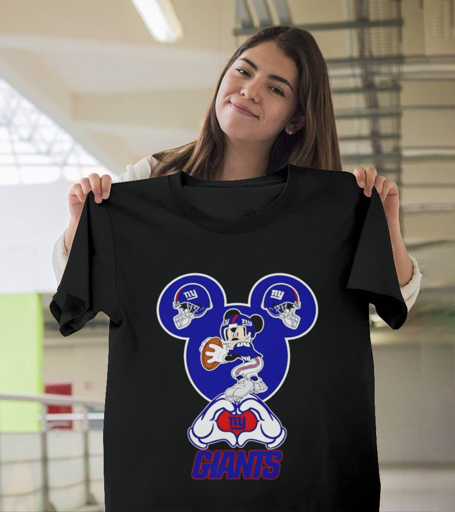 New York Giants Mickey Mouse Heart Hands NFL Team Fan Gear T-Shirt