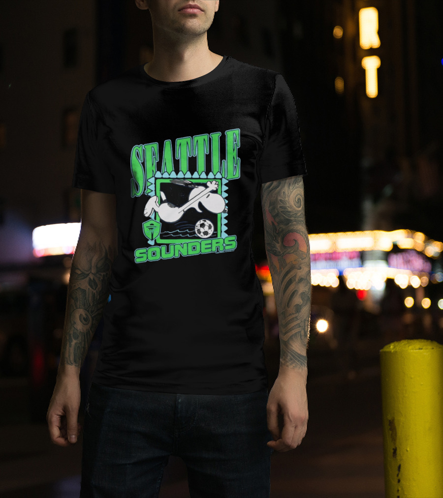 Peanuts Snoopy Seattle Sounders Soccer Collaboration T-Shirt
