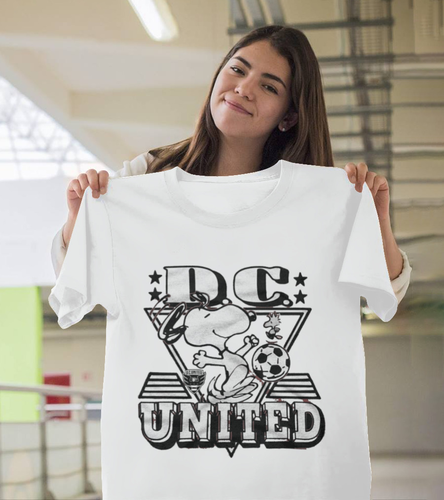Peanuts Snoopy DC United Soccer Collaboration T-Shirt