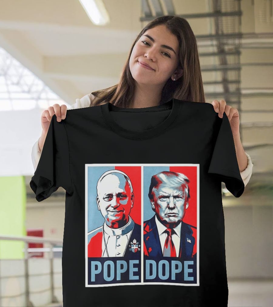 Pope Leo XIV Vs Trump Dope Red And Blue Political Satire T-Shirt