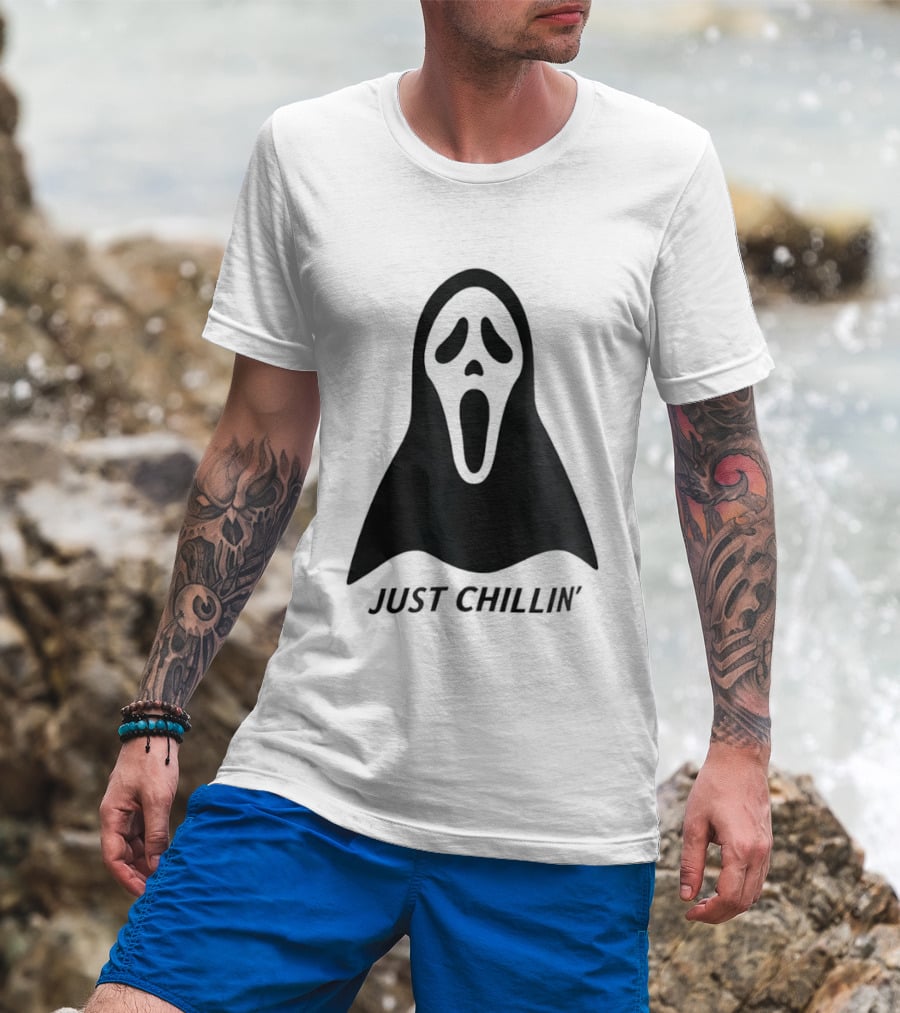 Ghostface Just Chillin Halloween Horror Mask T-Shirt