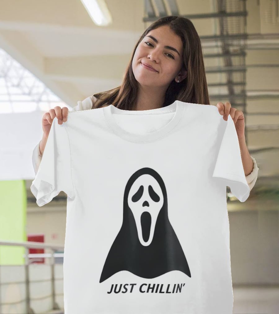 Ghostface Just Chillin Halloween Horror Mask T-Shirt