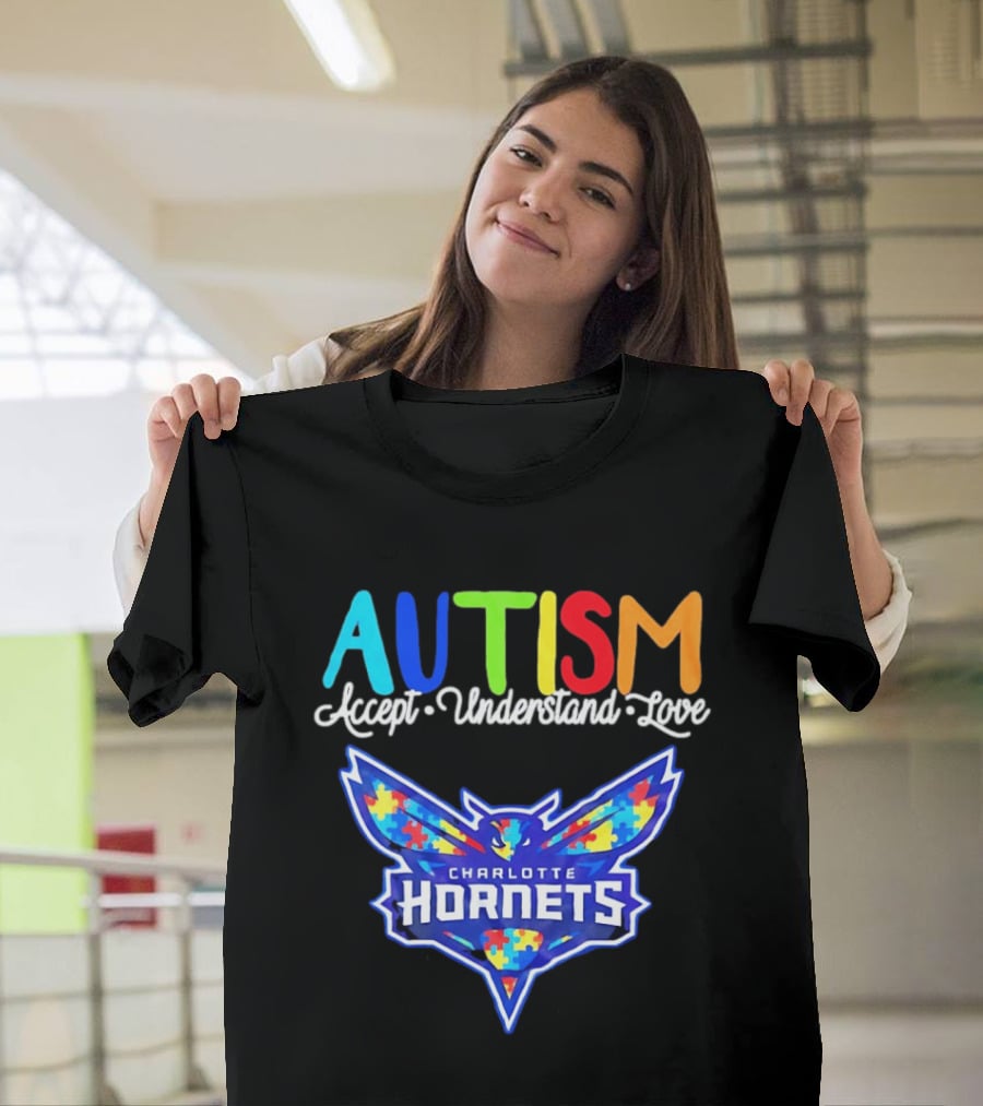 Charlotte Hornets Autism Accept Understand Love Awareness Support Puzzle Wings T-Shirt