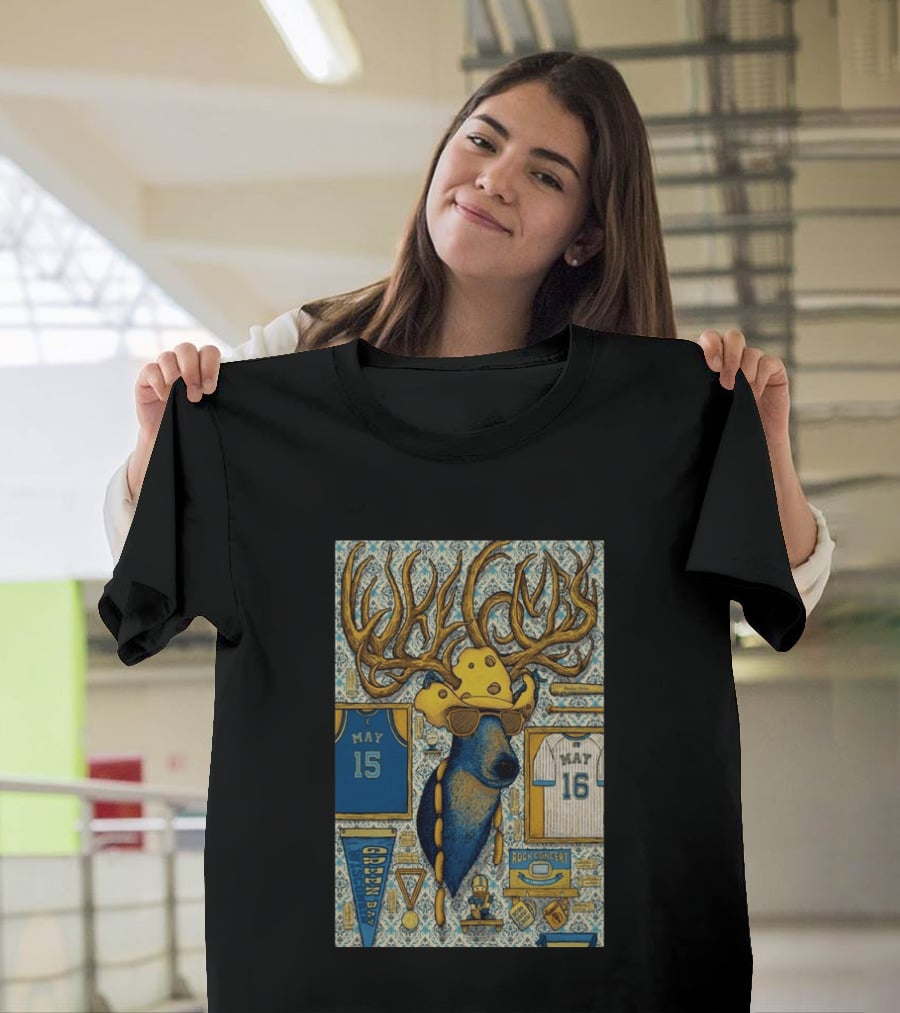 Luke Combs May 15 16 Green Bay Lambeau Field Rock Concert Decor T-Shirt