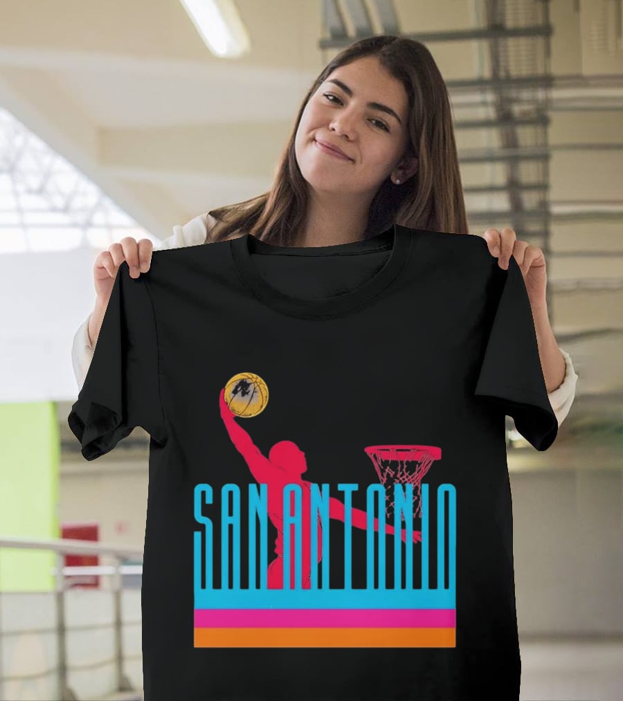 San Antonio Basketball Dunking Pink T-Shirt