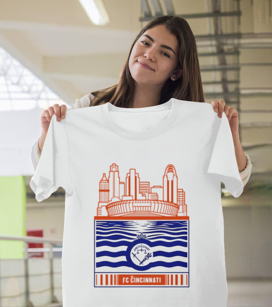 FC Cincinnati Stadium Skyline With River Flag T-Shirt