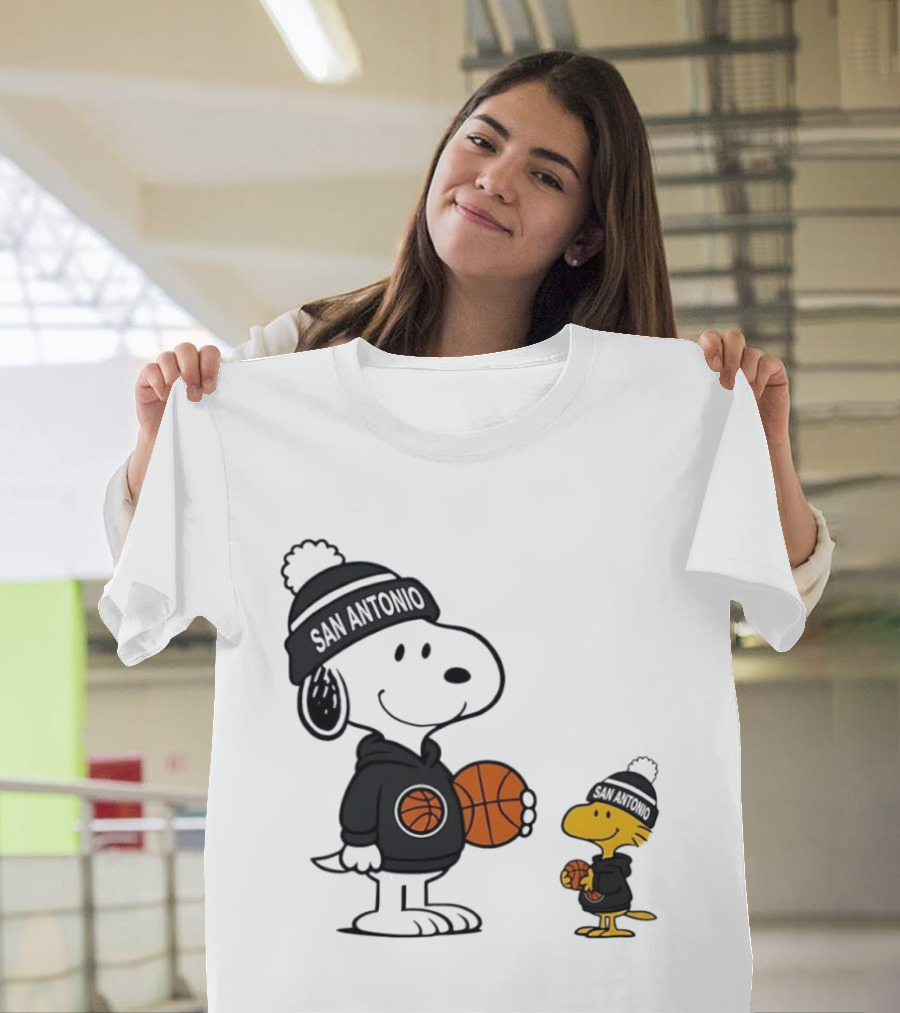 Snoopy And Woodstock Basketball Fans San Antonio Beanies T-Shirt