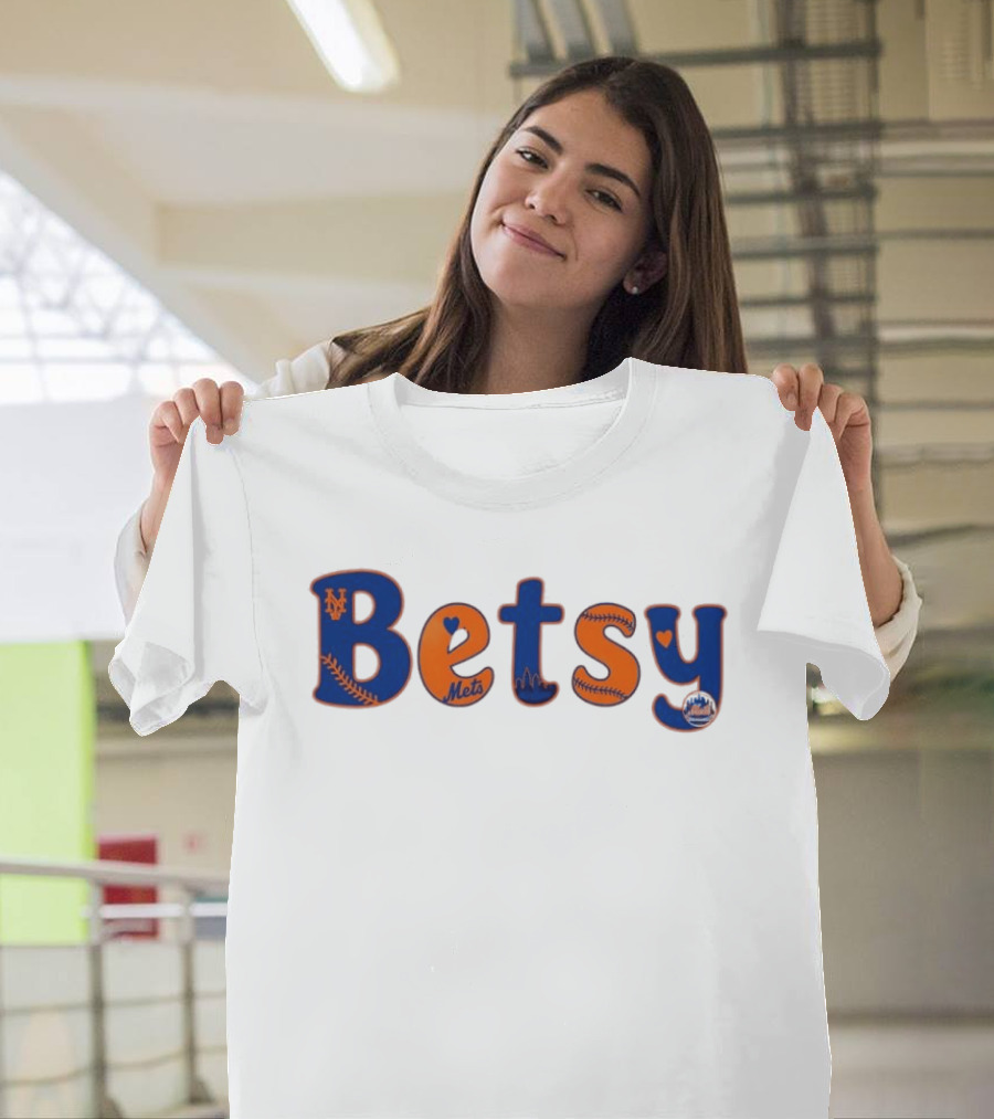 Betsy New York Mets Baseball MLB City Skyline Mets T-Shirt