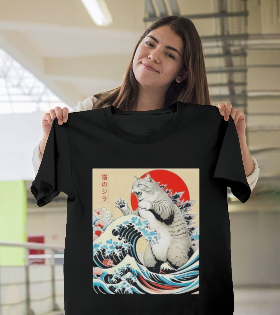 Catzilla Ukiyo-e Japanese 猫のジラ Kanagawa Waves Red Sun T-Shirt