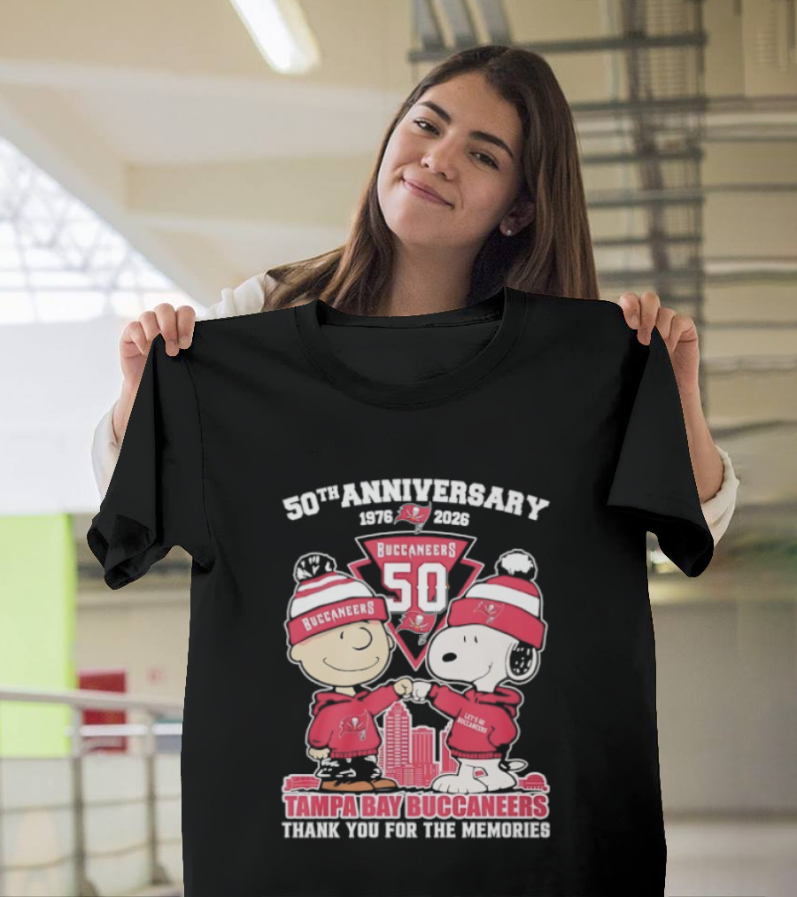 50th Anniversary Tampa Bay Buccaneers Snoopy Charlie Brown 1976 2026 Thank You For The Memories T-Shirt