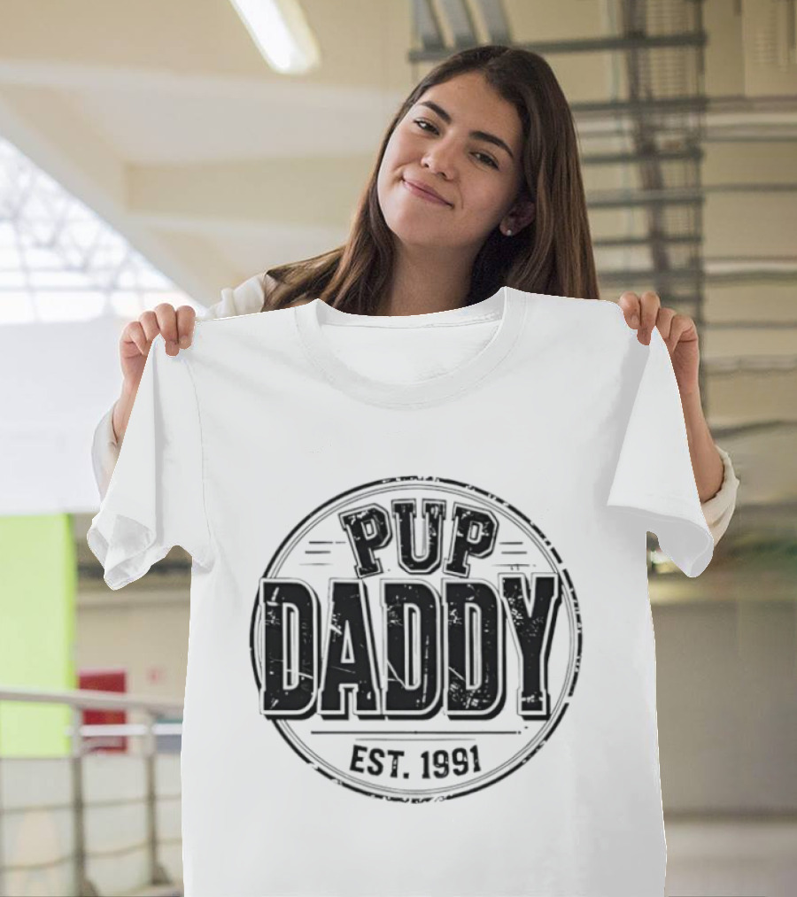 Pup Daddy Est 1991 Retro Vintage Style Circular T-Shirt