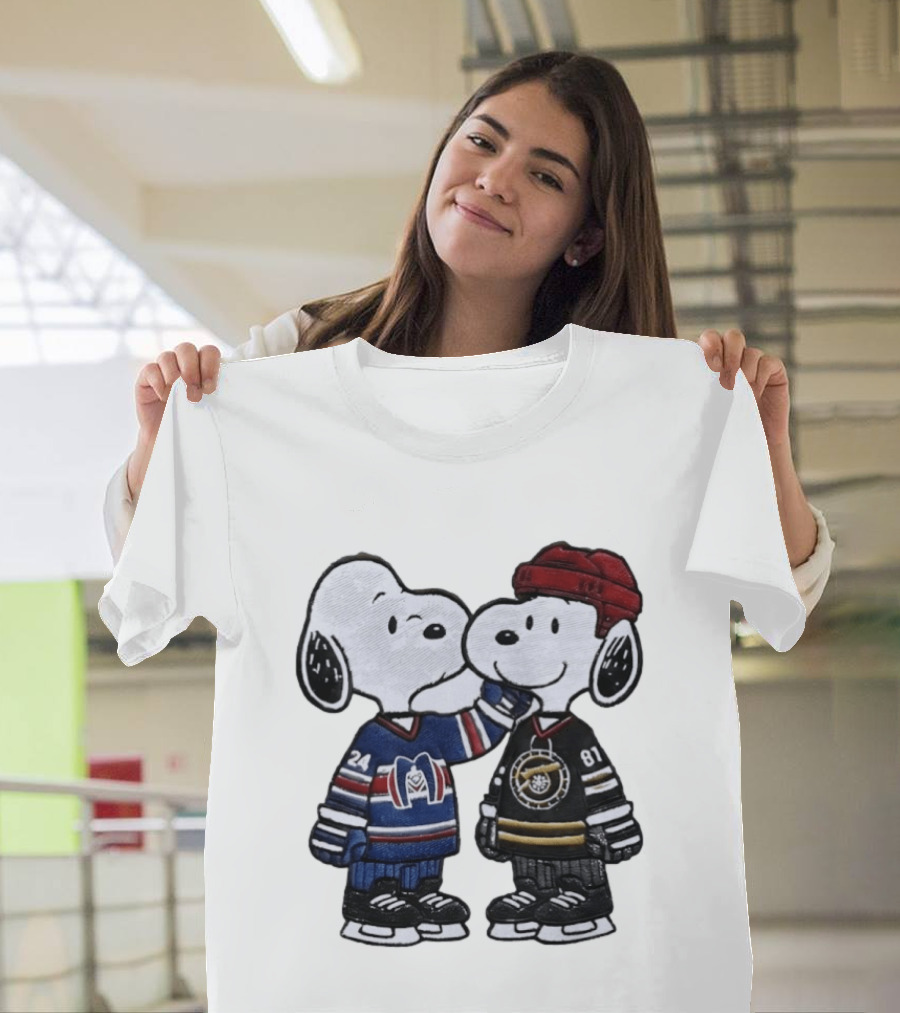 Snoopy Shane Hollander Kissing Ilya Rozanov Hockey LGBT Peanuts Charlie Brown Ice Hockey Romance Cartoon T-Shirt