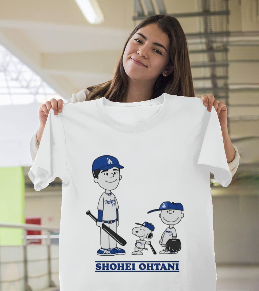 Snoopy Shohei Ohtani Los Angeles Dodgers Baseball Peanuts T-Shirt