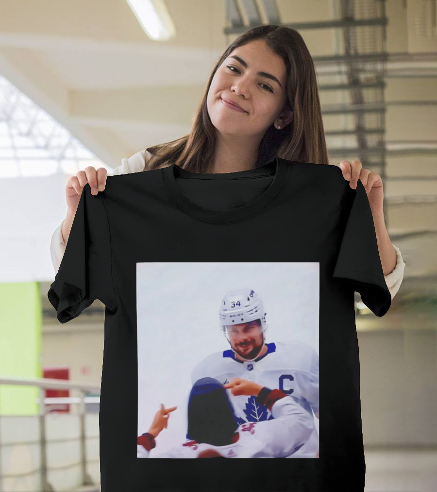 Auston Matthews Smirk Number 34 Maple Leafs Captain Ice Hockey Moment T-Shirt