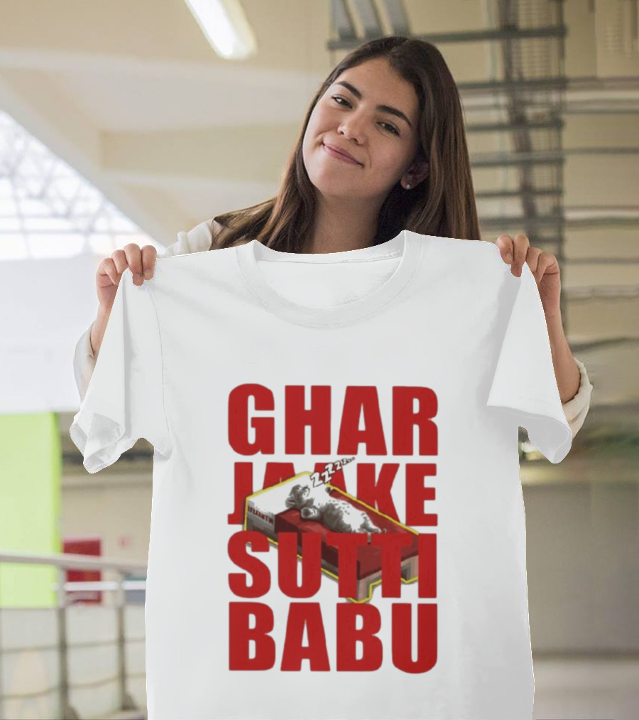 Ghar Jaake Sutti Babu Sleeping Cat On Bed ZZZ T-Shirt