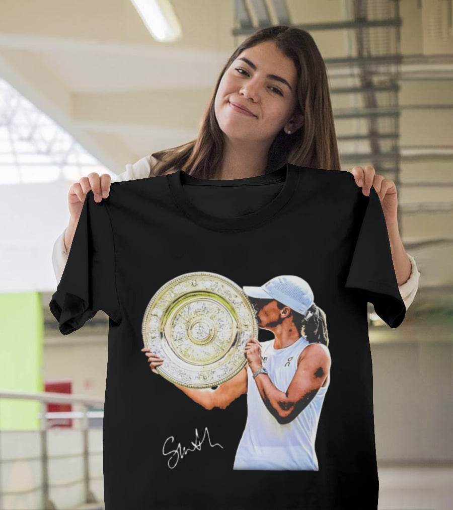 Iga Swiatek Wimbledon Champion Trophy Celebration T-Shirt