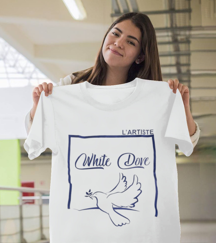 L'artiste White Dove T-Shirt
