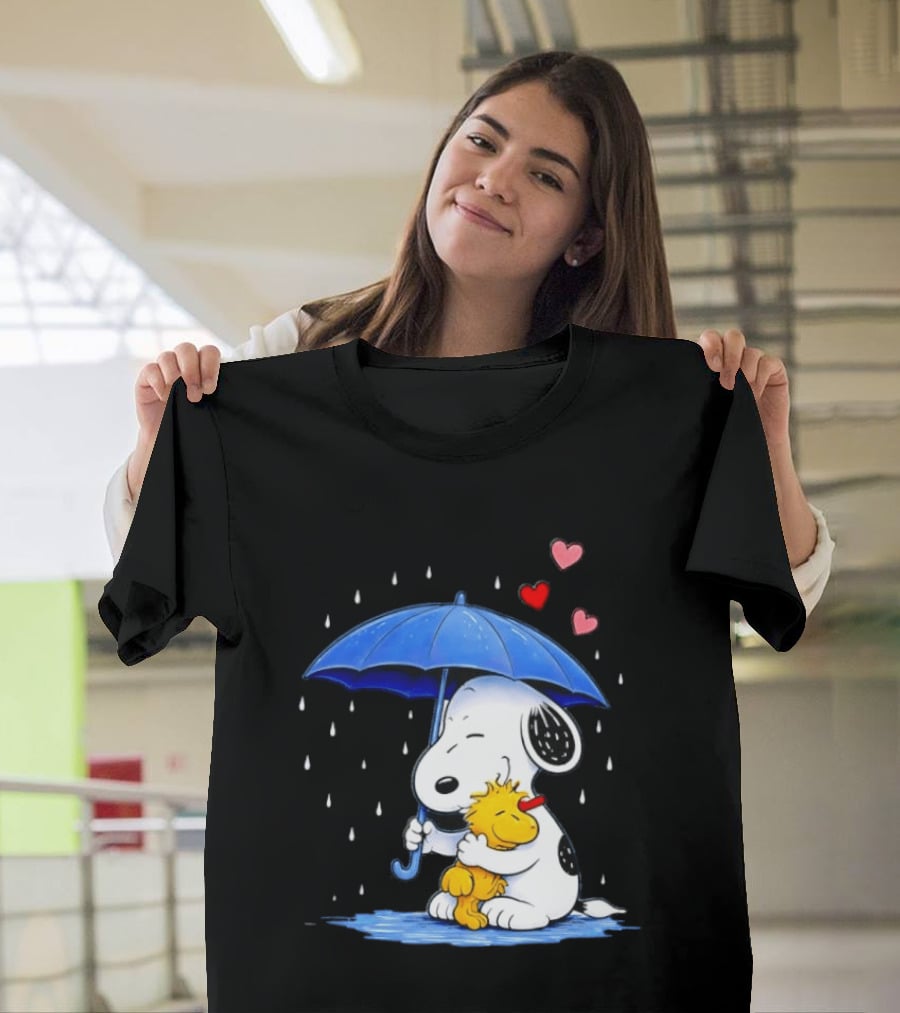 Snoopy Woodstock Umbrella Hearts Rain Hugging T-Shirt