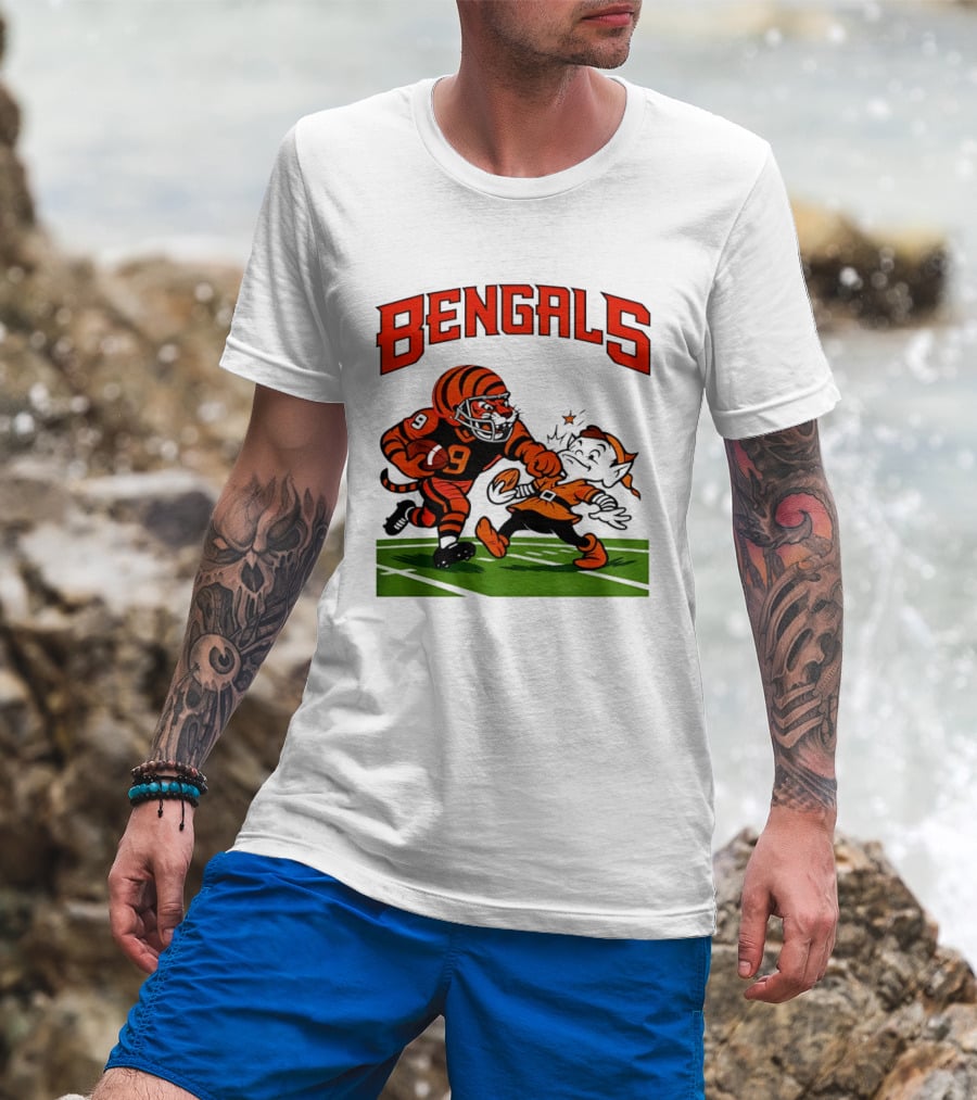Bengals Tiger Player Tackling Browns Elf Cleveland Rivalry T-Shirt