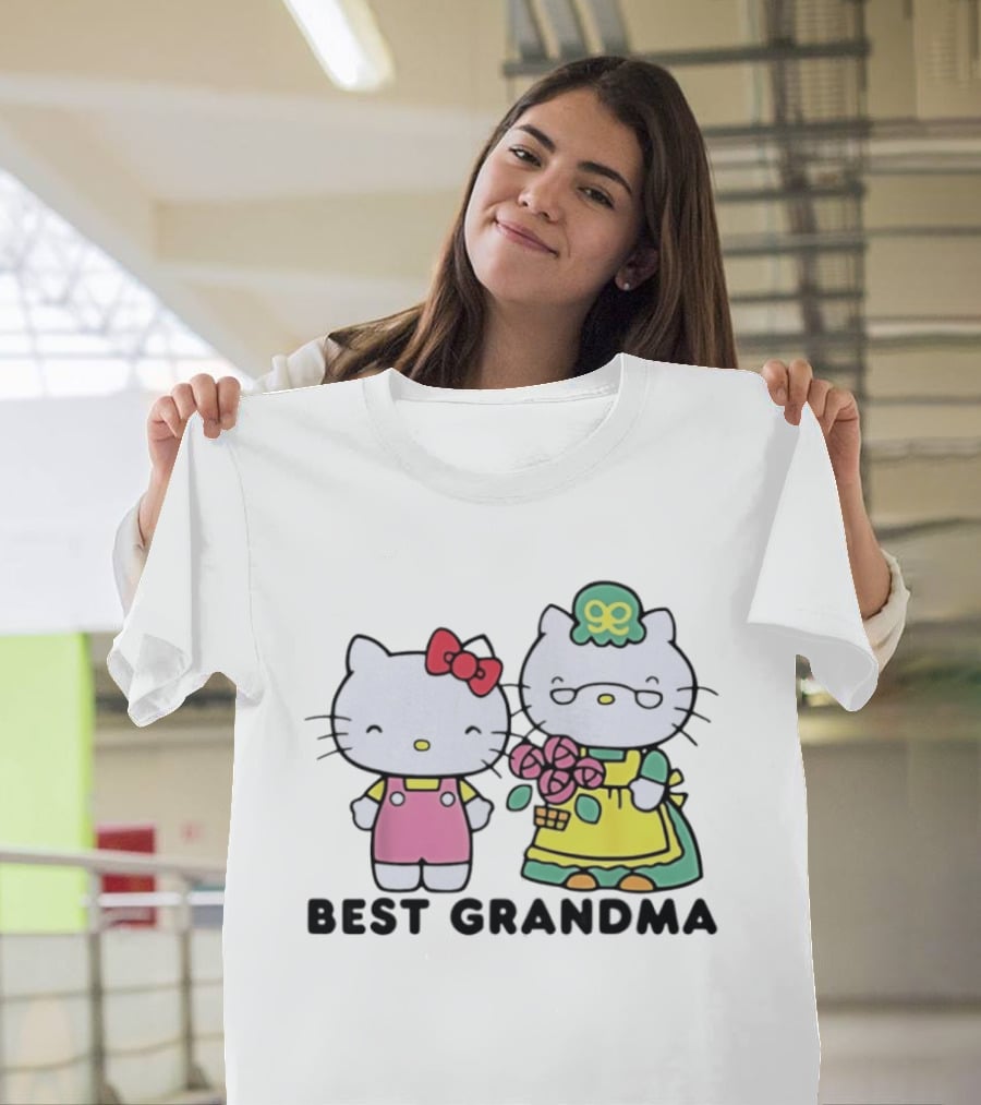 Hello Kitty Best Grandma With Flowers T-Shirt